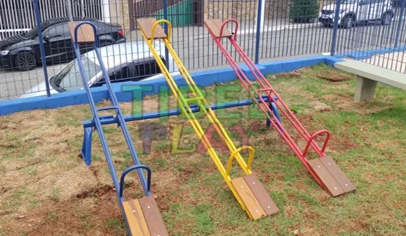 Gangorra tripla de ferro Tibel Play